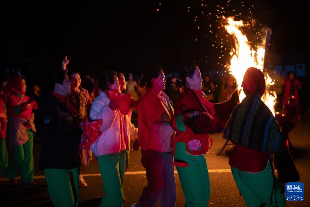 文化中国行&middot;传统村落人文影像志｜黑龙江上官地村——一个建在火山岩上的“稻田村”