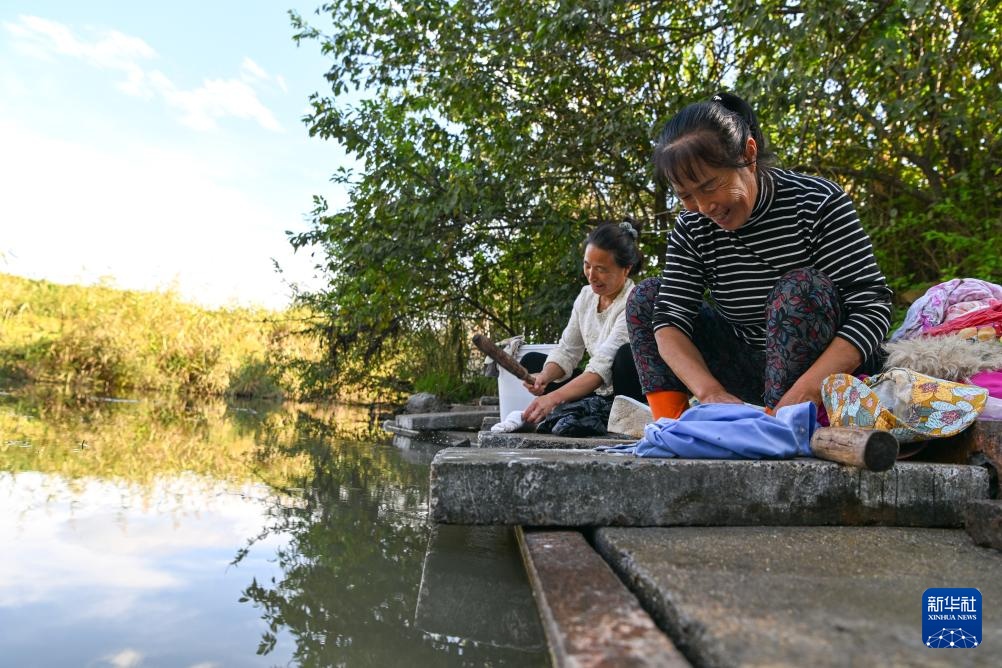 文化中国行&middot;传统村落人文影像志｜黑龙江上官地村——一个建在火山岩上的“稻田村”