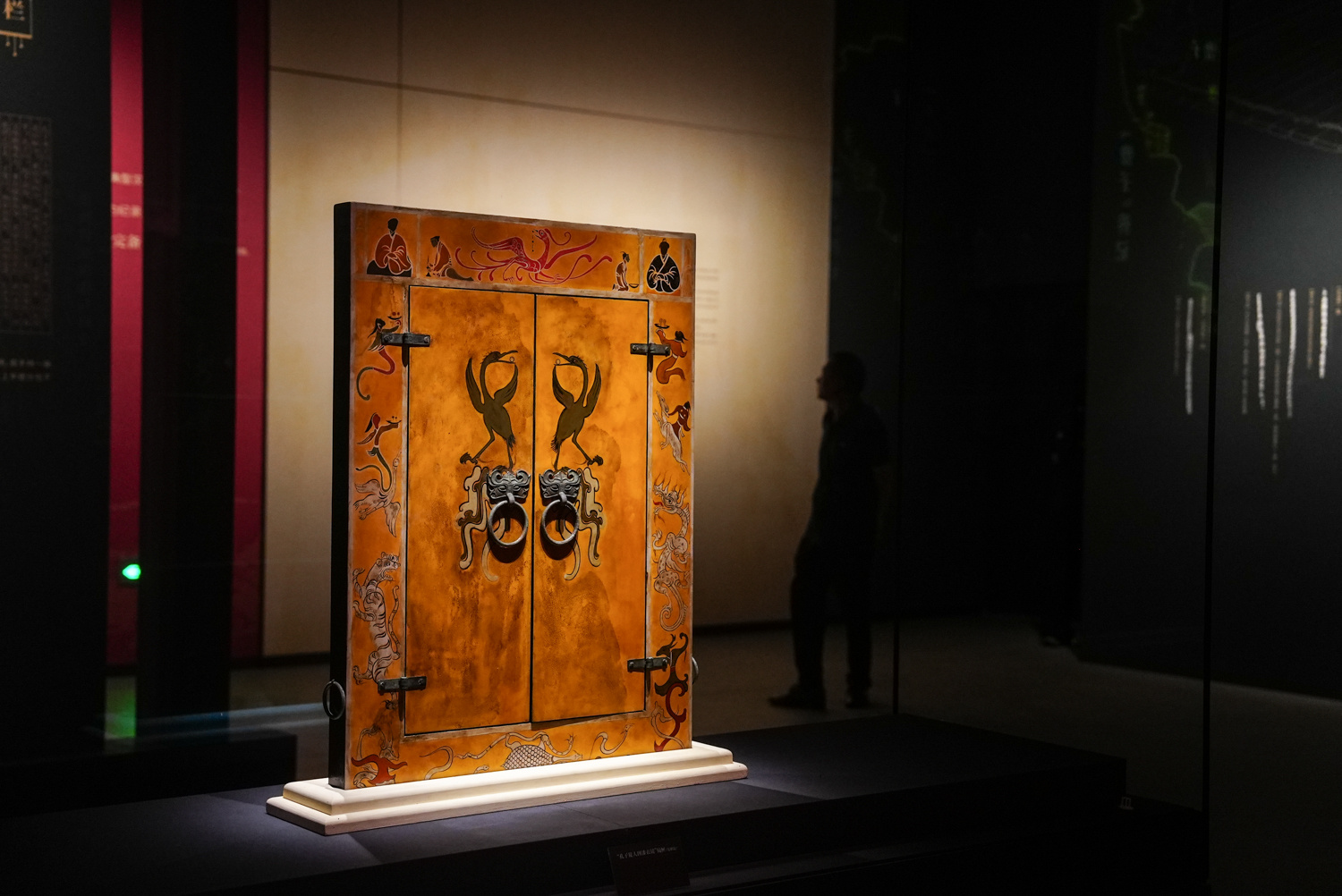 梦幻联动！海昏侯文物亮相三星堆