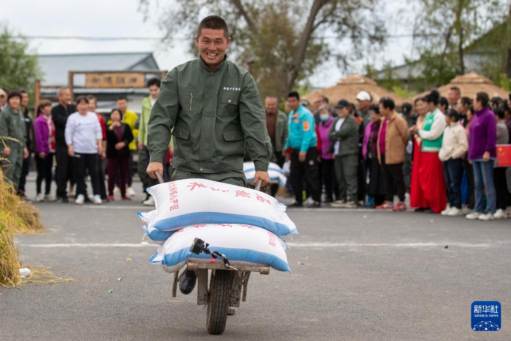 文化中国行&middot;传统村落人文影像志｜黑龙江上官地村——一个建在火山岩上的“稻田村”
