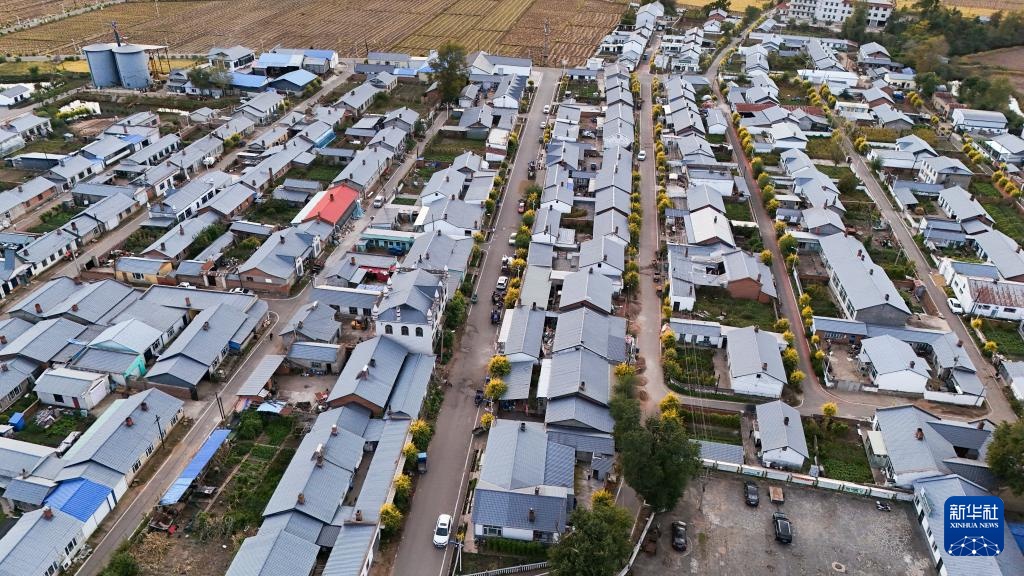 文化中国行&middot;传统村落人文影像志｜黑龙江上官地村——一个建在火山岩上的“稻田村”