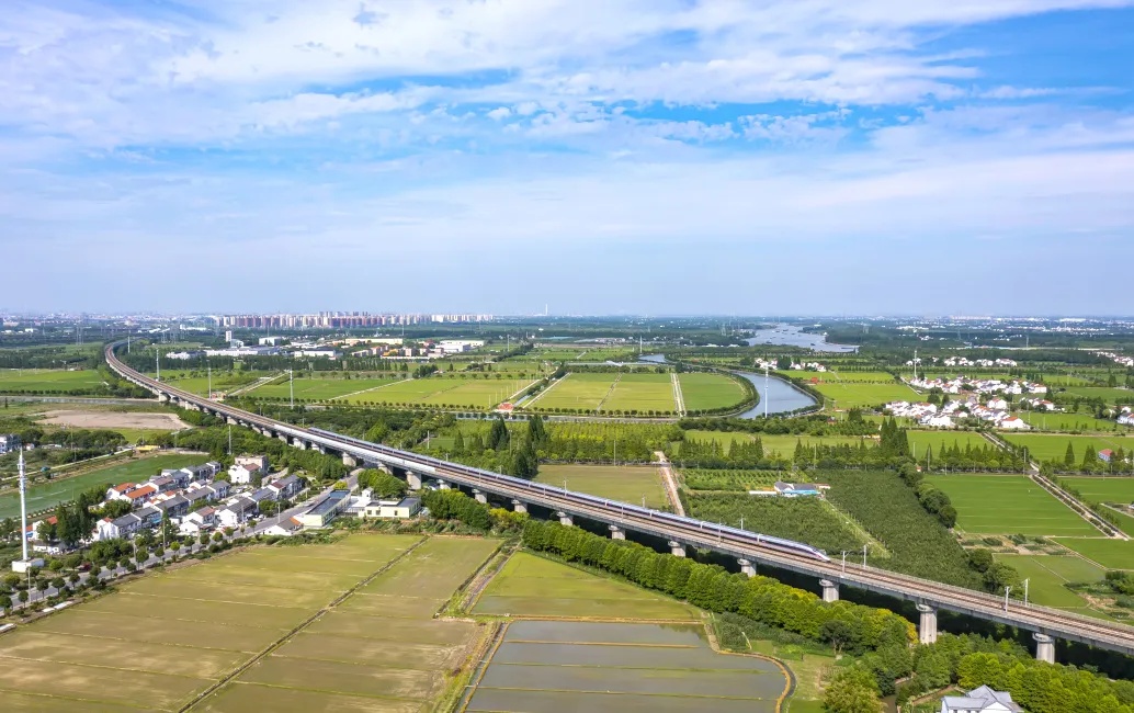 速查!这些方向,还有余票→ 速查!这些方向,还有余票→