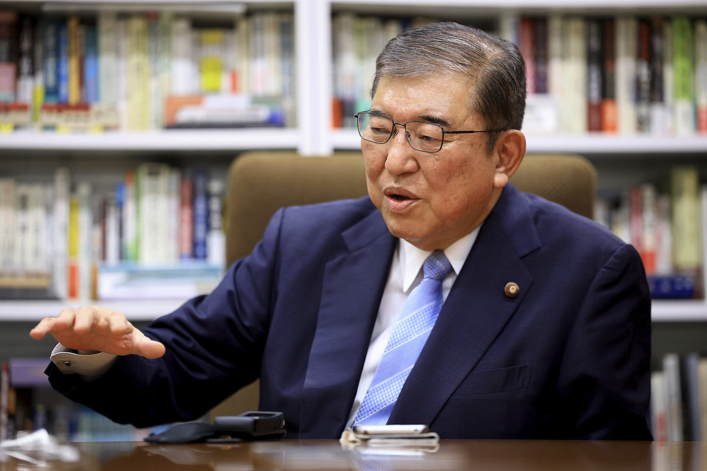 政坛老将履新首相 石破茂难破日本社会三大难题