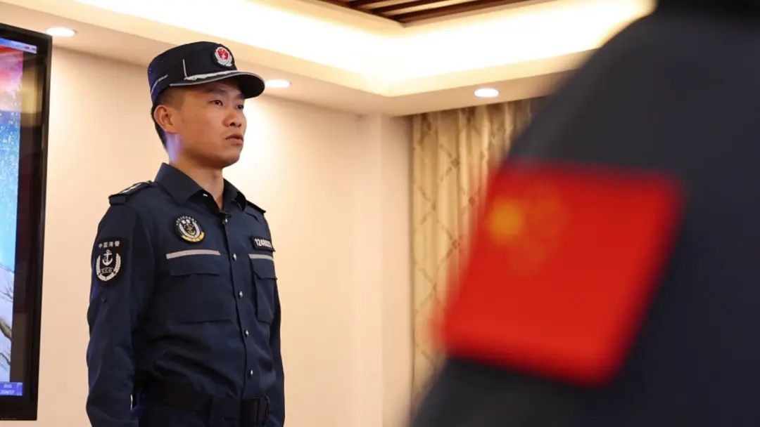 因伤截肢的一等功臣,重回一线! 因伤截肢的一等功臣,重回一线!