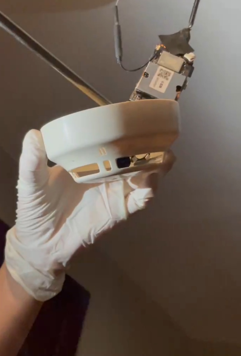 物业经理找人恐吓、针孔摄像监视“刺头”业主?5人被拘! 物业经理找人恐吓、针孔摄像监视“刺头”业主?5人被拘!