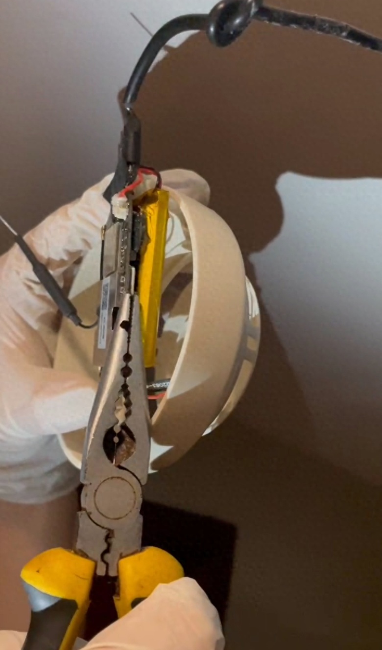 物业经理找人恐吓、针孔摄像监视“刺头”业主?5人被拘! 物业经理找人恐吓、针孔摄像监视“刺头”业主?5人被拘!