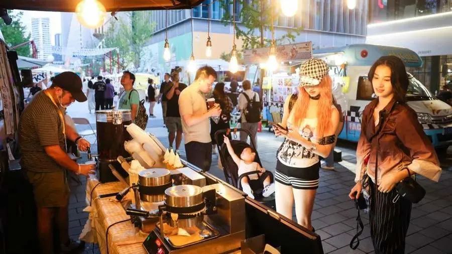 上海官宣！新增两条限时步行街，都在这个区！网友：巨出片，预感十一假期人山人海