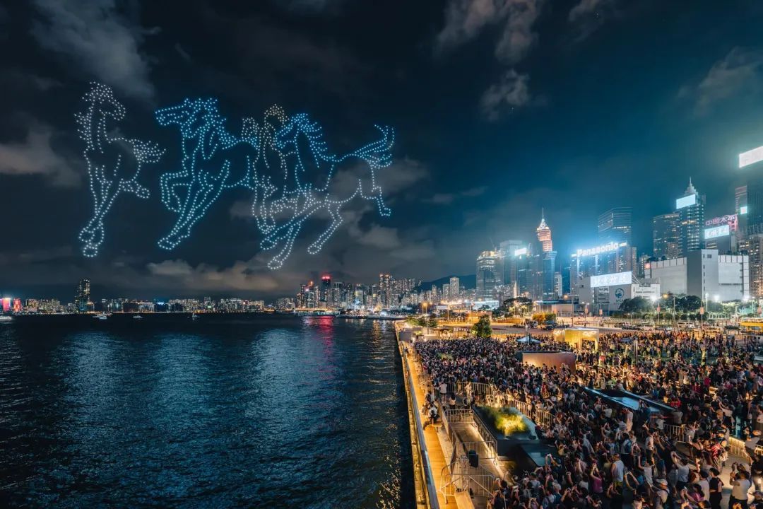 香港、澳门喜迎国庆,满眼都是“中国红” 香港、澳门喜迎国庆,满眼都是“中国红”