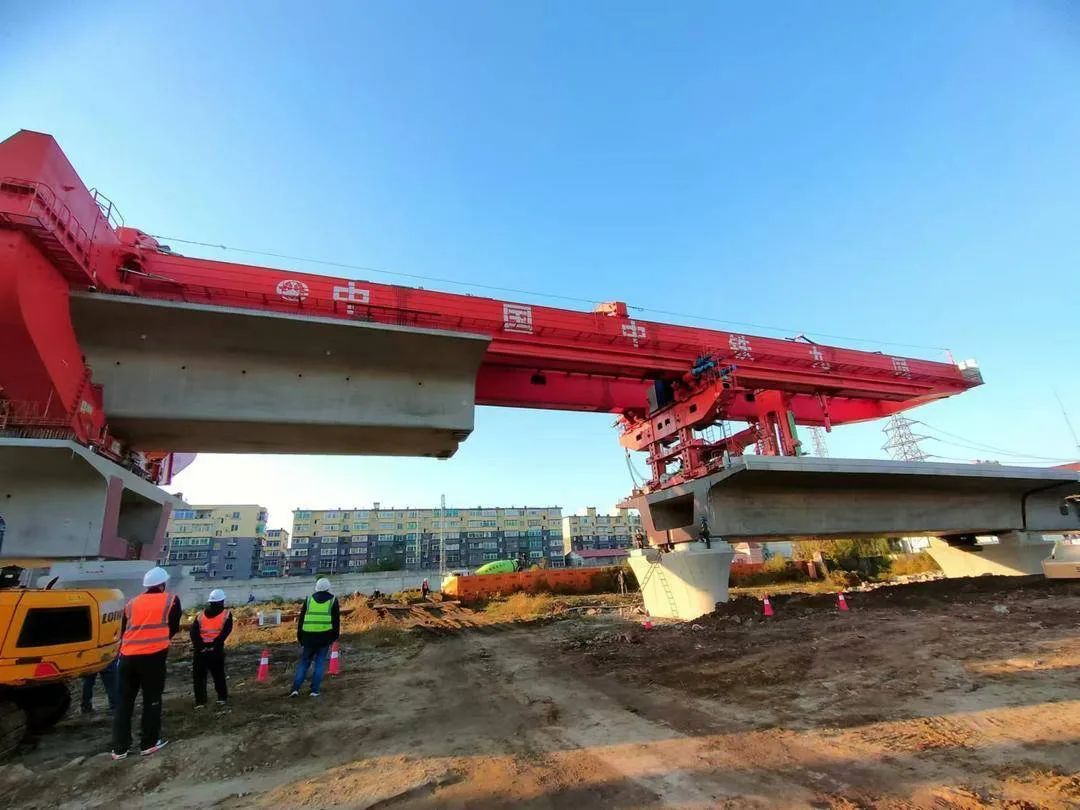 1.5小时直达长白山!这条高铁明年建成→ 1.5小时直达长白山!这条高铁明年建成→