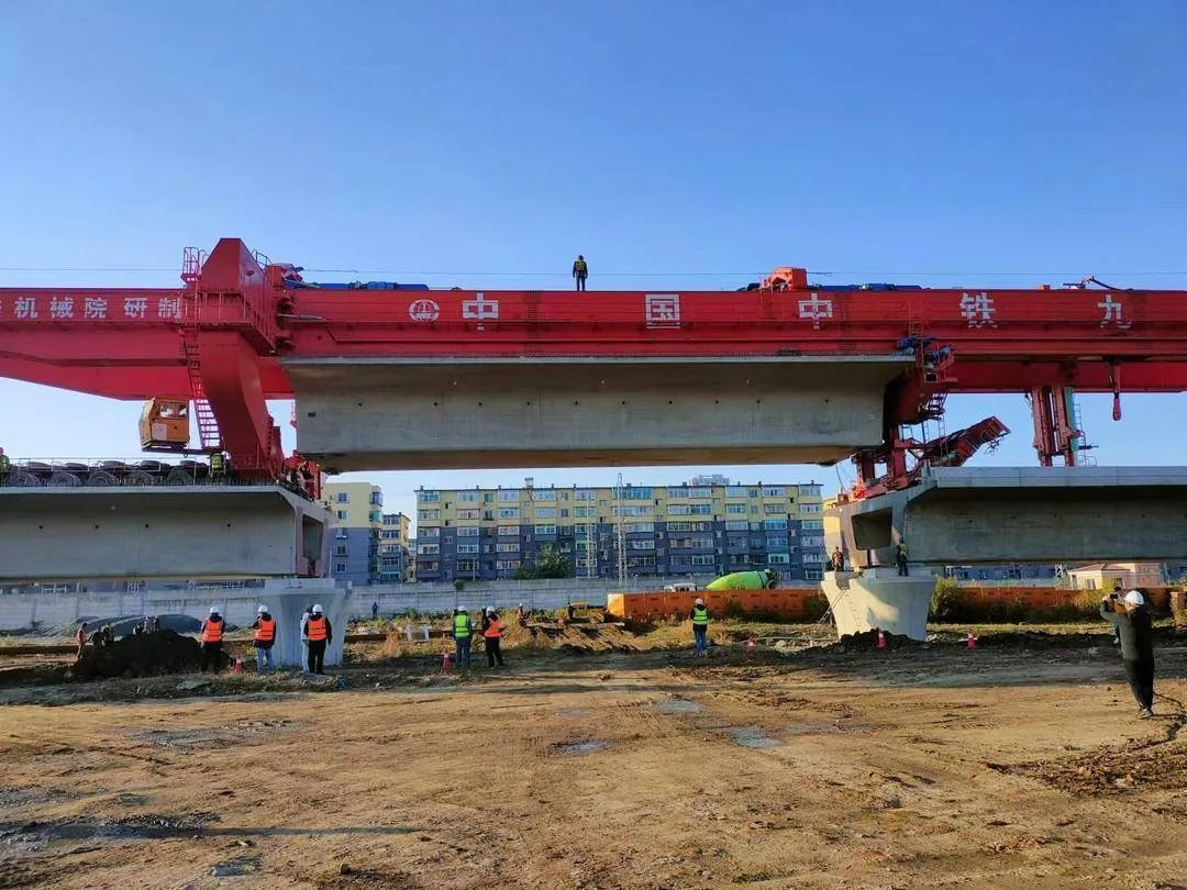 1.5小时直达长白山!这条高铁明年建成→ 1.5小时直达长白山!这条高铁明年建成→