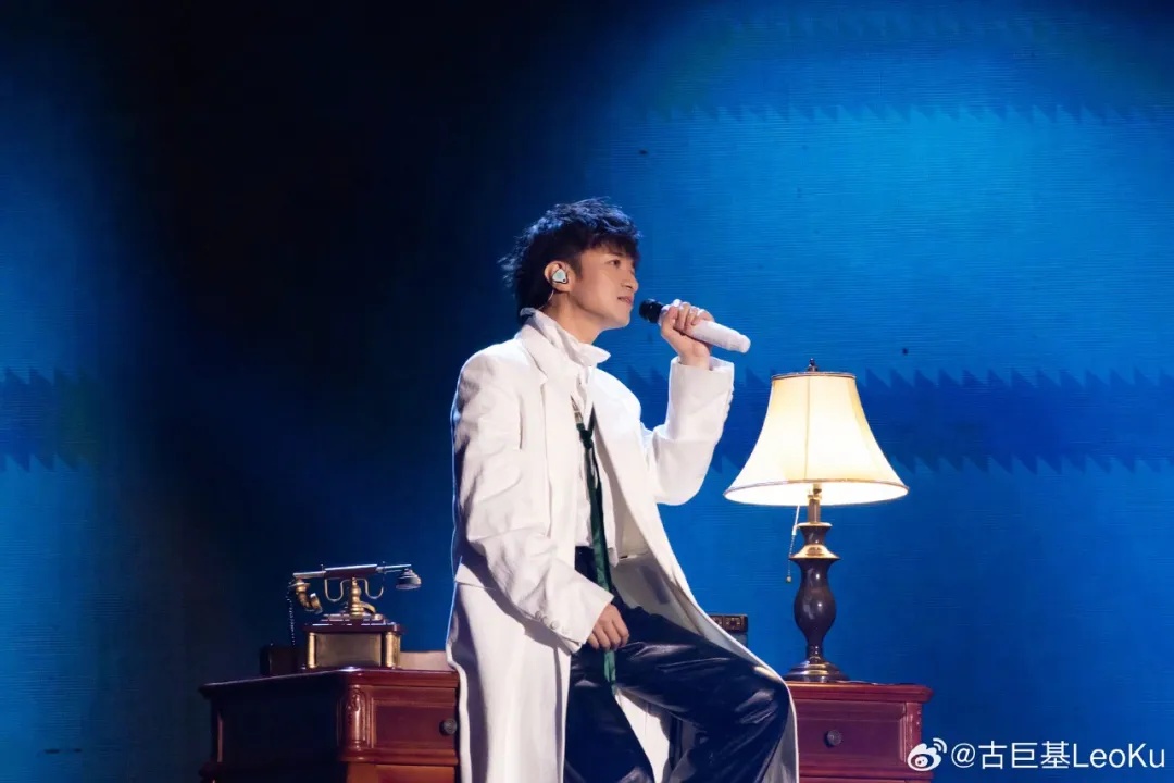 知名歌手突发疾病!本人发文道歉:听力下降一半,只能退出节目 知名歌手突发疾病!本人发文道歉:听力下降一半,只能退出节目