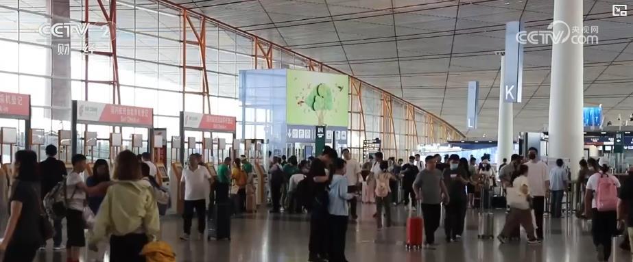 免签便利、航班加密 国庆假期出入境旅游火热 免签便利、航班加密 国庆假期出入境旅游火热