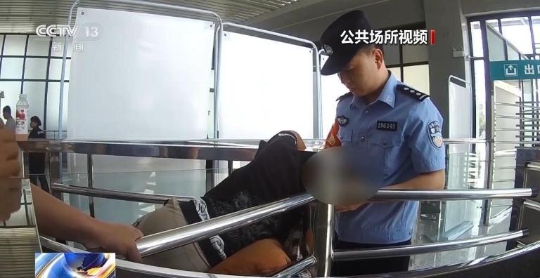 @乘客们：候车安全不容忽视 这些细节要注意！