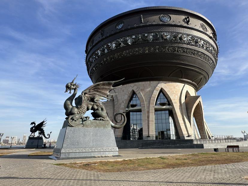 国庆假期首日机票预订量同比增10% 1日有望成为去程出行最高峰 国庆假期首日机票预订量同比增10% 1日有望成为去程出行最高峰