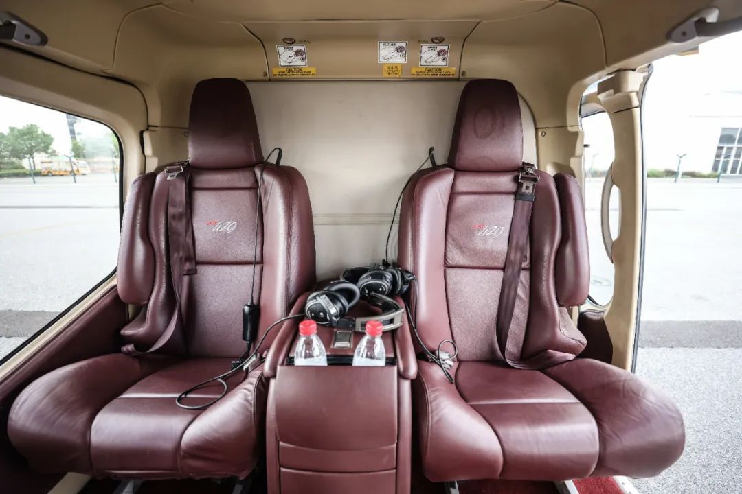 黄浦江两岸美景尽收眼底，上海新增一条低空载客航线