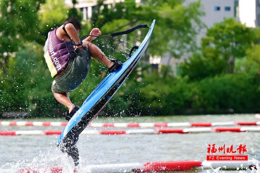 太炫酷！可以玩卡丁船了！就在福州市区！