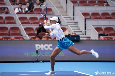 直落两盘战胜弗莱彻 张帅第三次闯入中网女单八强！