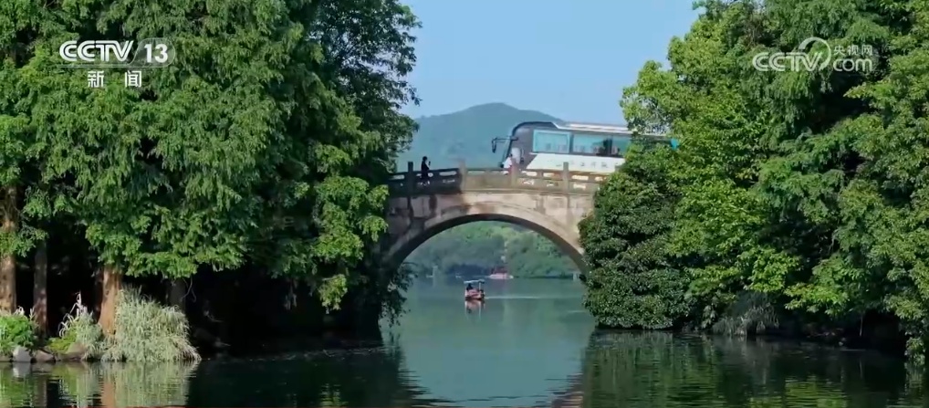 文化中国行 | 西湖：一湖千年 极致的中式美学