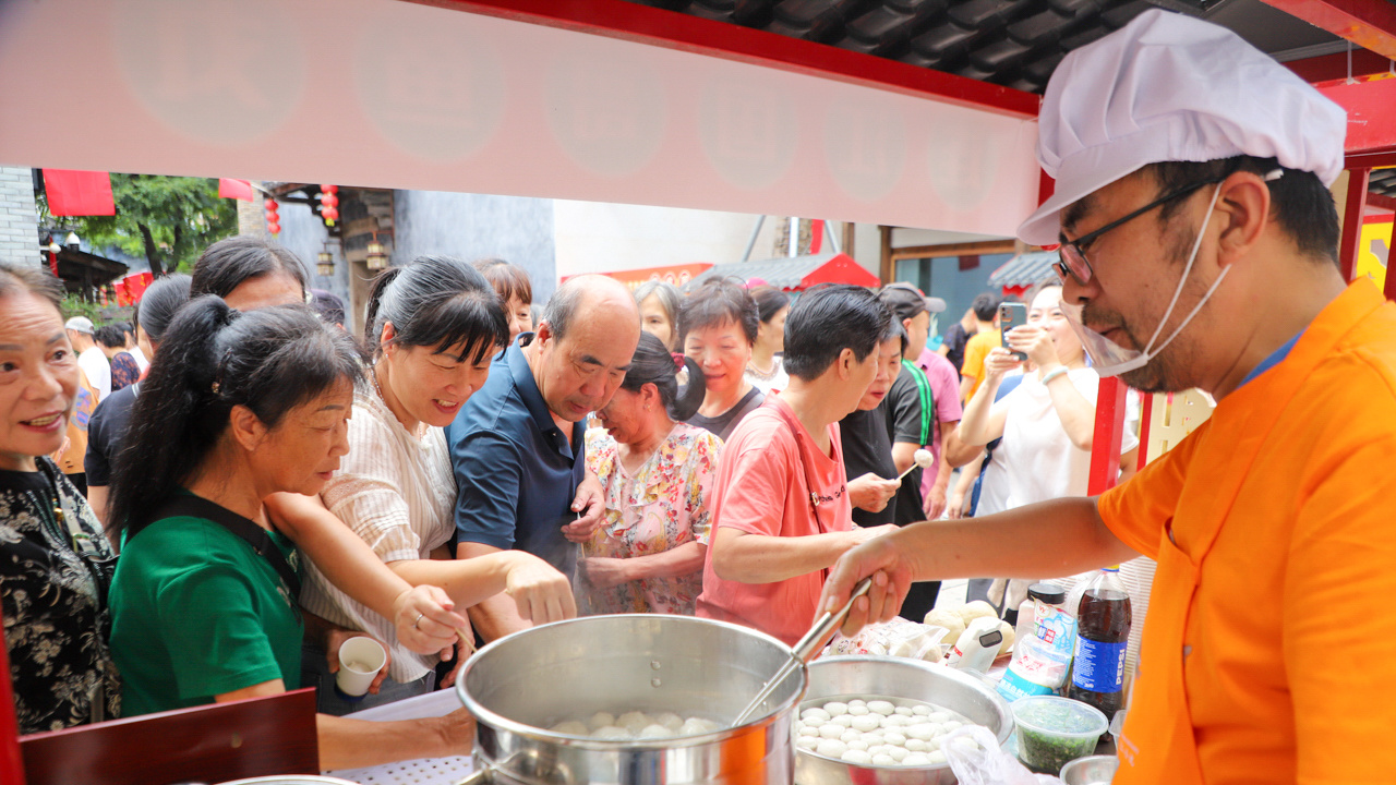 福建连江:“中国鱼丸之乡”端出国庆“文旅大餐” 福建连江:“中国鱼丸之乡”端出国庆“文旅大餐”