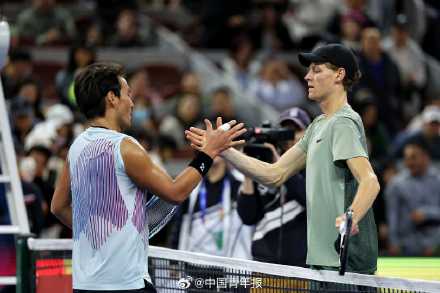 虽败犹荣!布云朝克特“抢七”不敌辛纳 止步中网四强 虽败犹荣!布云朝克特“抢七”不敌辛纳 止步中网四强