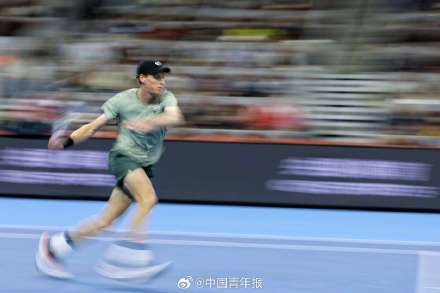 虽败犹荣!布云朝克特“抢七”不敌辛纳 止步中网四强 虽败犹荣!布云朝克特“抢七”不敌辛纳 止步中网四强