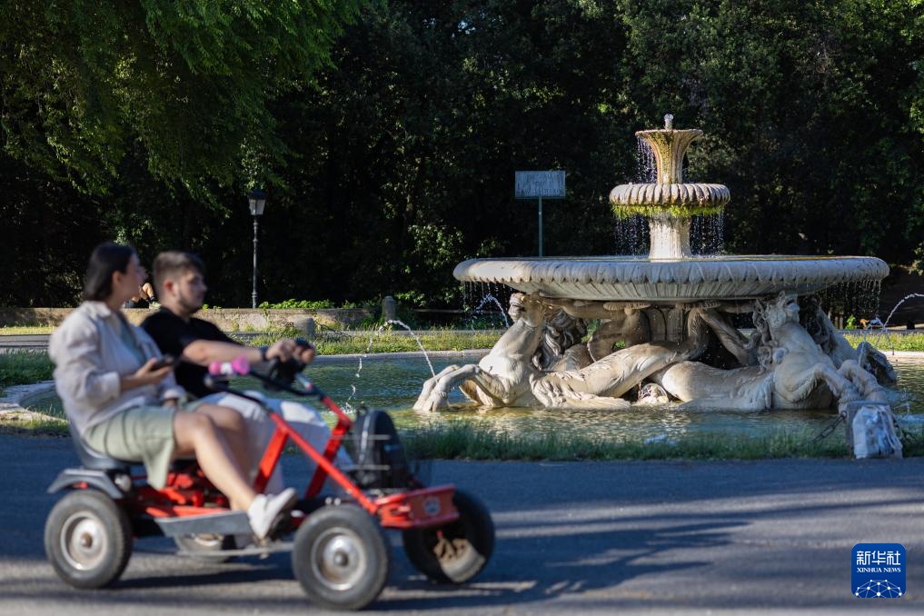 横跨亚欧大陆的对望:济南、罗马,“两泉齐美” 横跨亚欧大陆的对望:济南、罗马,“两泉齐美”