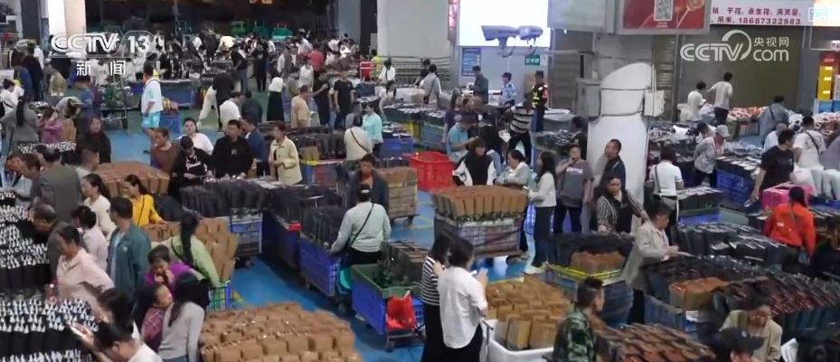 活力中国，生活有芬芳！假期“花”样百出 花海人海热闹非凡
