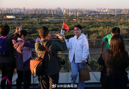 登高望远度国庆假期