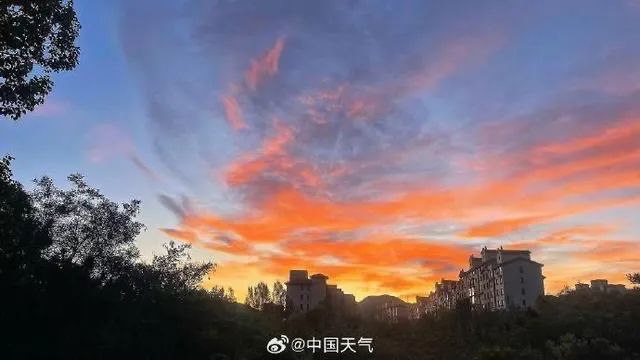 如诗如画！北京国庆假期邂逅金红色朝霞