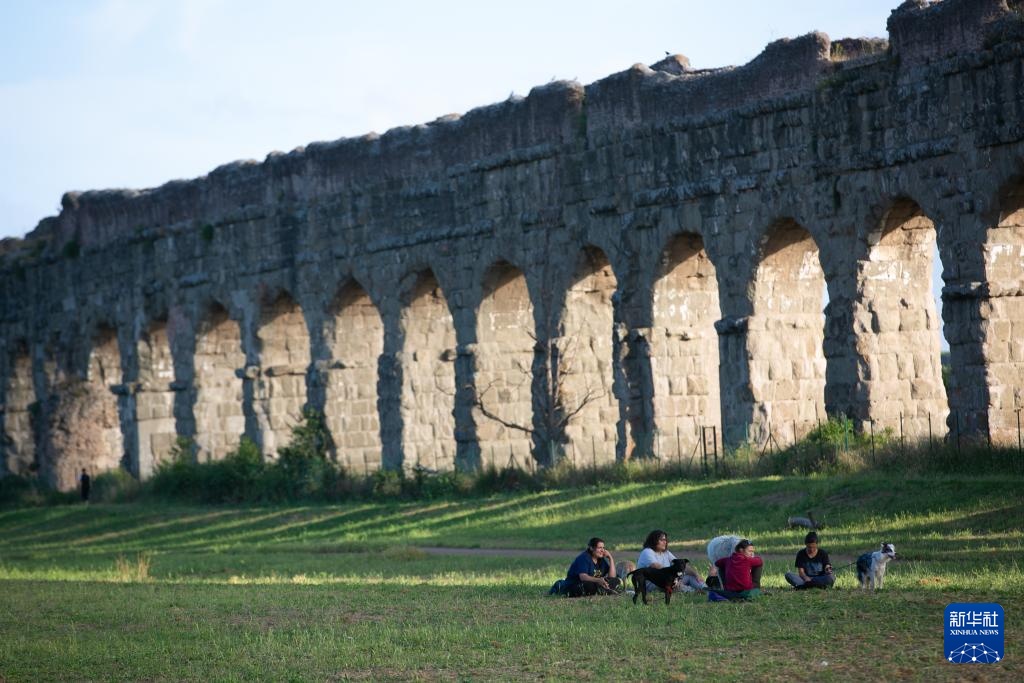 横跨亚欧大陆的对望:济南、罗马,“两泉齐美” 横跨亚欧大陆的对望:济南、罗马,“两泉齐美”