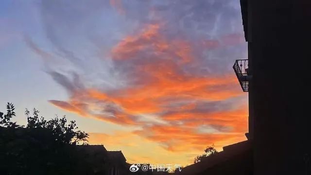 如诗如画！北京国庆假期邂逅金红色朝霞