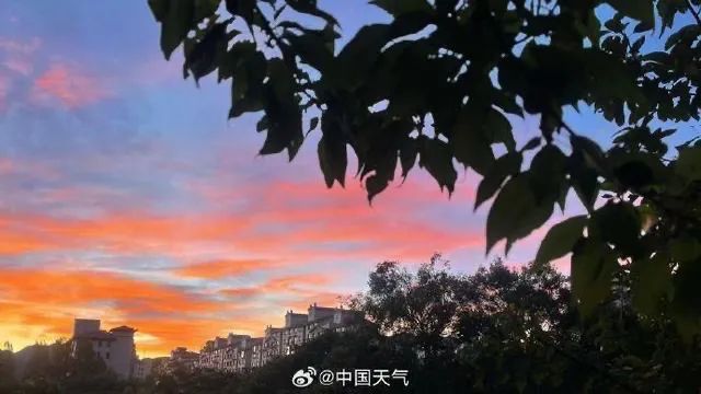 如诗如画！北京国庆假期邂逅金红色朝霞