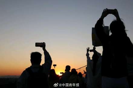 登高望远度国庆假期