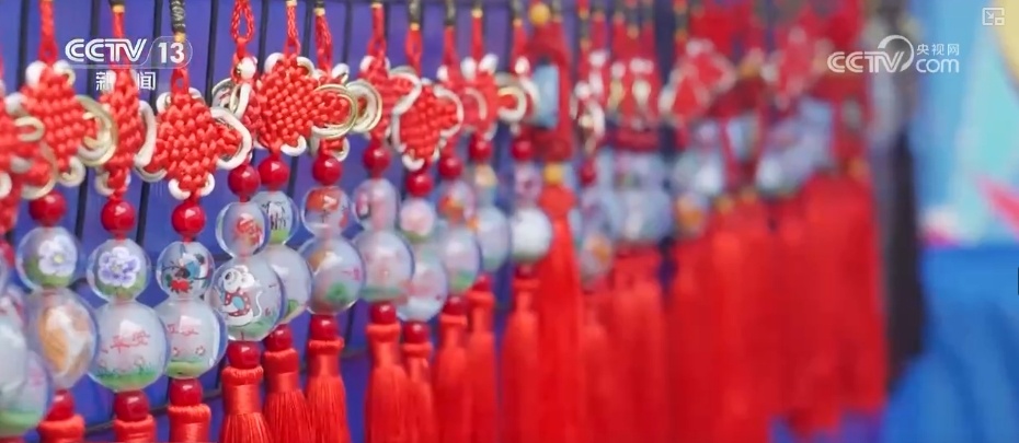 文化服饰秀、“非遗+生活”“生态+研学”激活假日文旅消费新活力 文化服饰秀、“非遗+生活”“生态+研学”激活假日文旅消费新活力