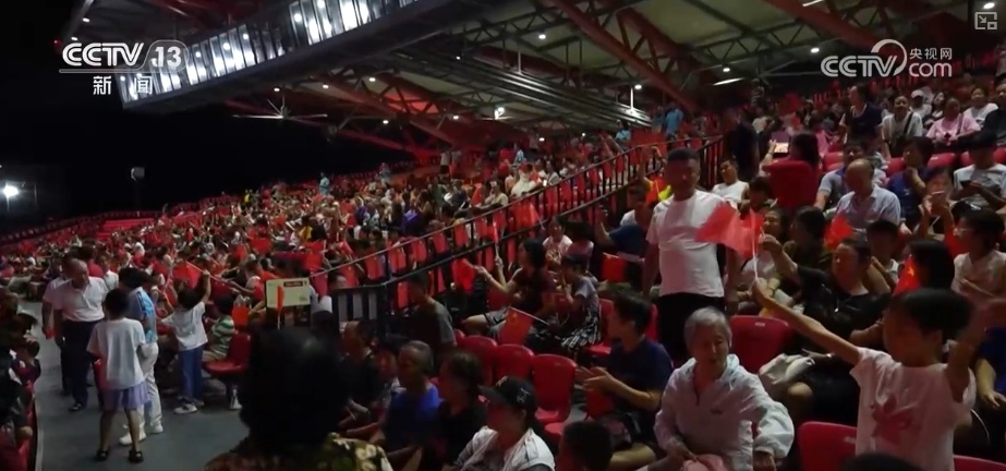 文化服饰秀、“非遗+生活”“生态+研学”激活假日文旅消费新活力 文化服饰秀、“非遗+生活”“生态+研学”激活假日文旅消费新活力