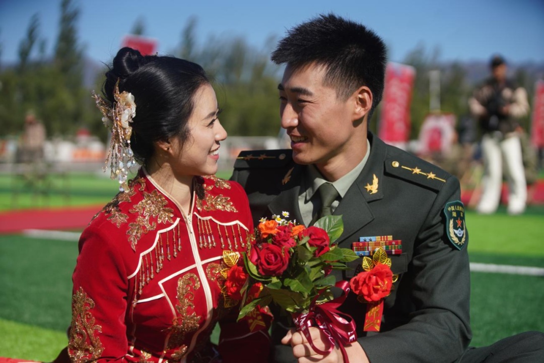 恭喜!他们结婚了 恭喜!他们结婚了