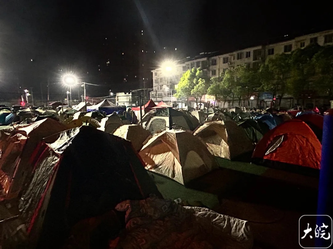 别睡街了 !专家称:肥东不会发生更大余震,呼吁回归正常生活 别睡街了 !专家称:肥东不会发生更大余震,呼吁回归正常生活