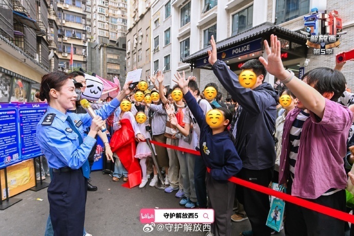 每逢假期上热搜，凌晨3点还有人排队，坡子街派出所有何魔力？