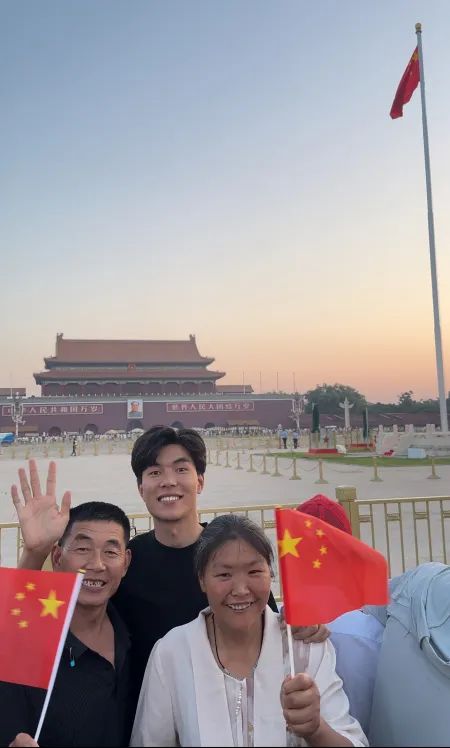 中国人骨子里的浪漫！瞬间泪目……