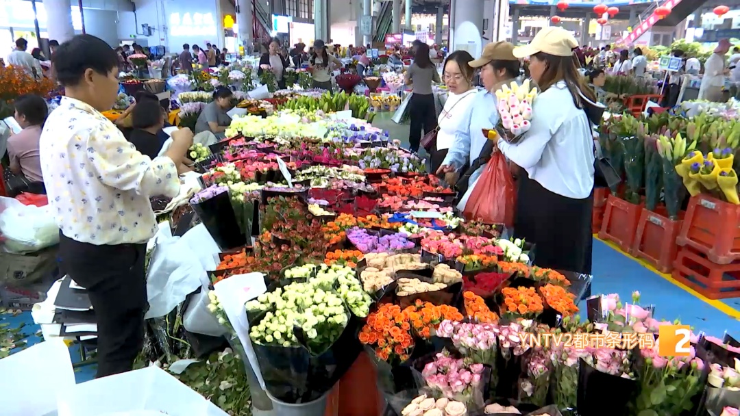 火出圈了！鲜花饼、鲜花、咖啡、茶……你到底爱哪种？