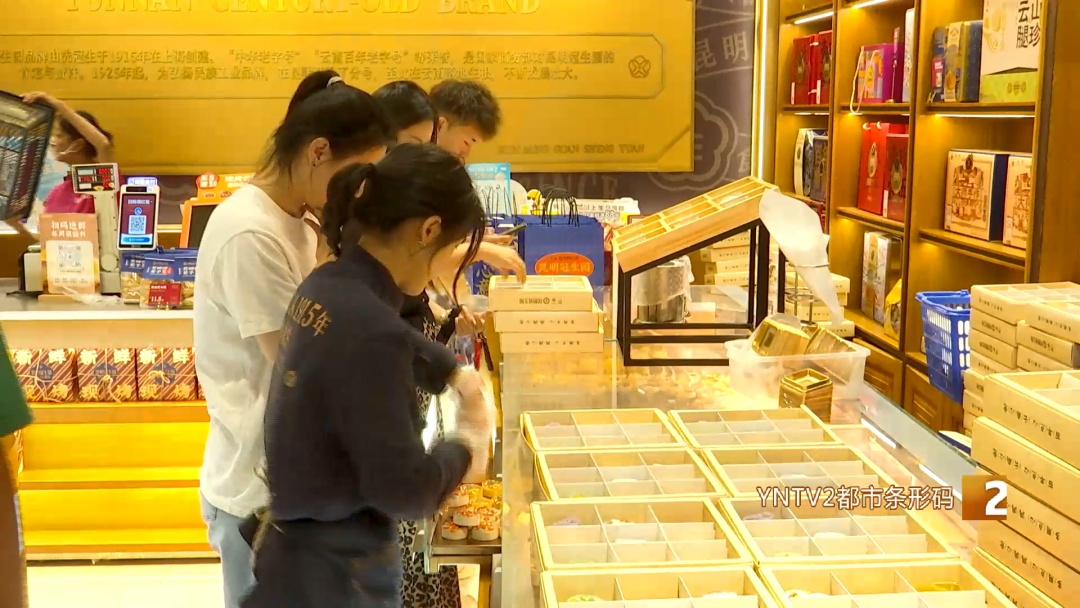 火出圈了！鲜花饼、鲜花、咖啡、茶……你到底爱哪种？