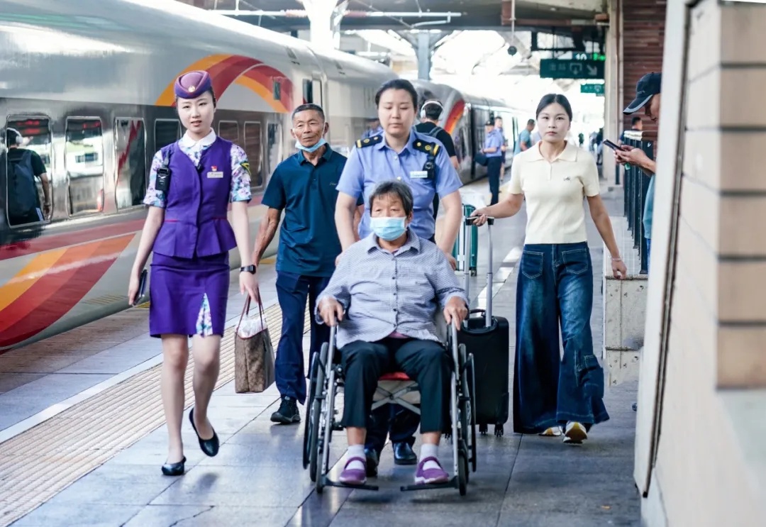特殊重点旅客服务如何预约？详细解读来了！