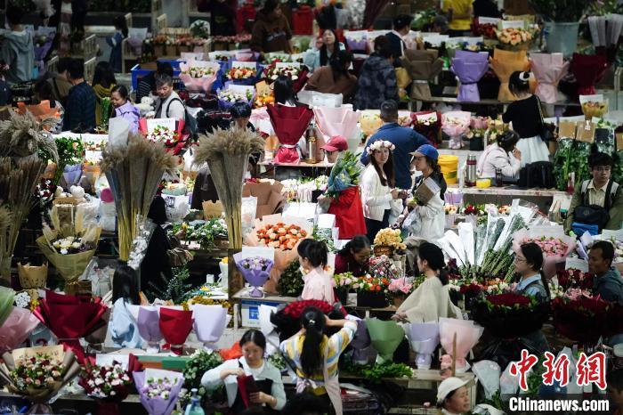 昆明斗南花市国庆假期人气旺