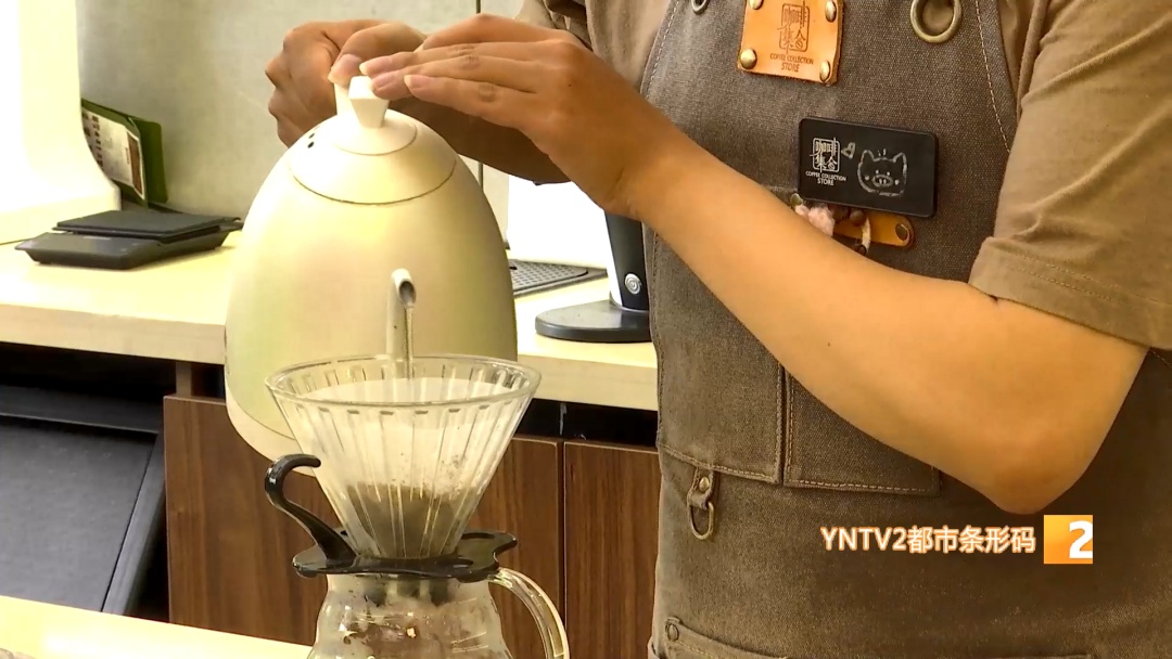 火出圈了！鲜花饼、鲜花、咖啡、茶……你到底爱哪种？