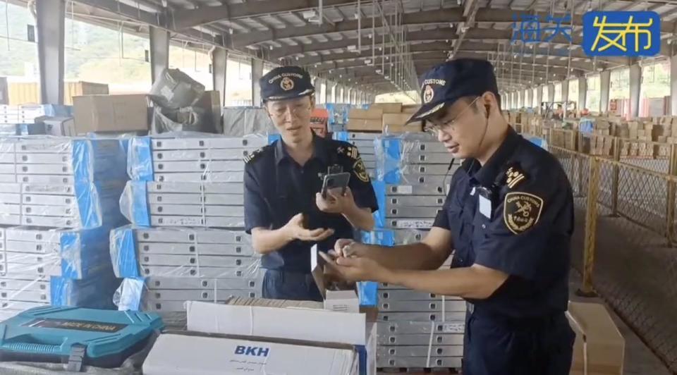 98万发！申报为扳手、钉子，实为内含火药的射枪钉，宁波海关查获一批爆炸品