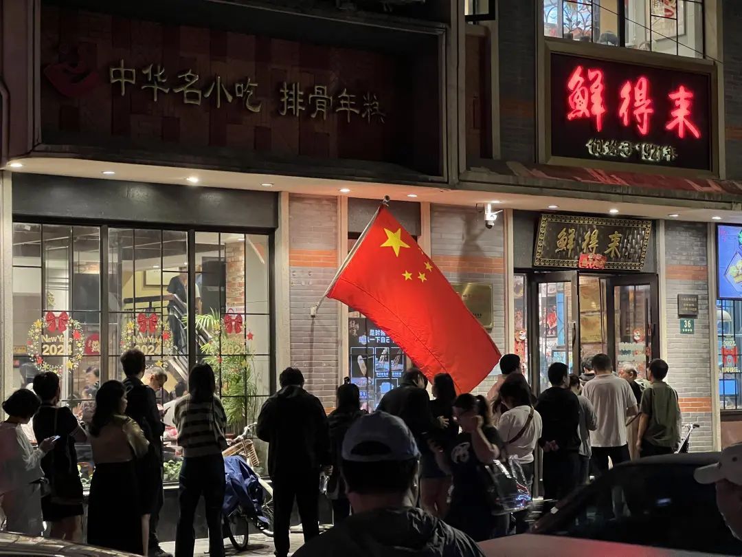 从开门排排排排到闭店！沪上知名女演员“火遍全国”的这口，上海人秒懂