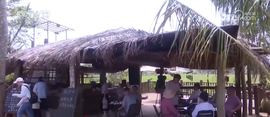 “科普盛宴”“寻味之旅”“文化探寻”……假日文旅消费“新”意浓