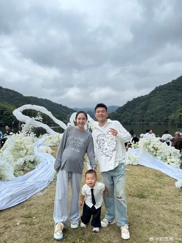 浙江籍奥运冠军大婚！现场亮了……