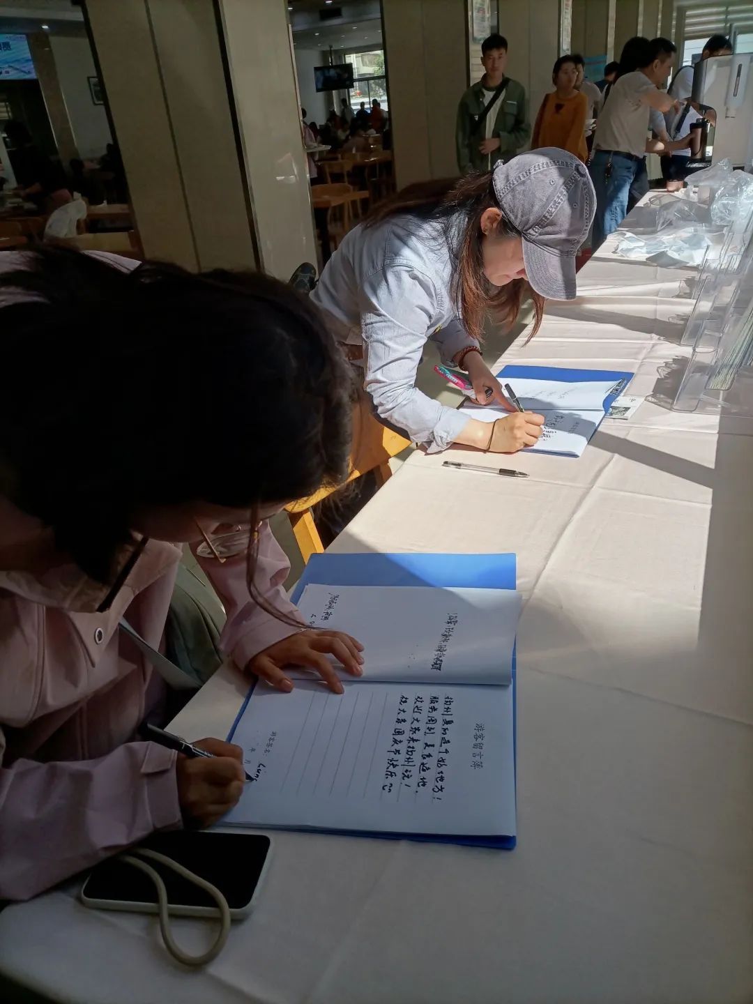 此地市政府食堂再次出圈!28元可以吃到四菜一汤,队伍排到门外 此地市政府食堂再次出圈!28元可以吃到四菜一汤,队伍排到门外