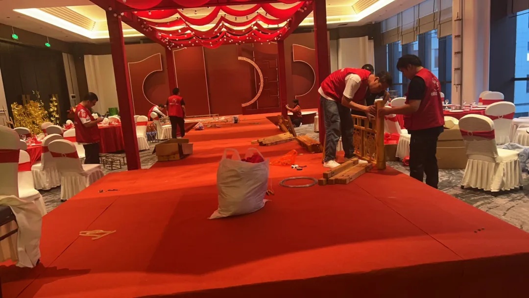 一天赶6场!整个朋友圈都在结婚? 一天赶6场!整个朋友圈都在结婚?